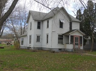 101 E Riverside Dr, Prophetstown, IL 61277