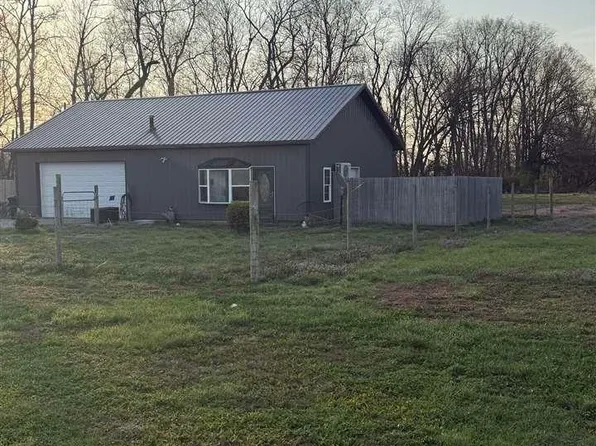 2124 E 7 SE, Carlisle, IN 47838