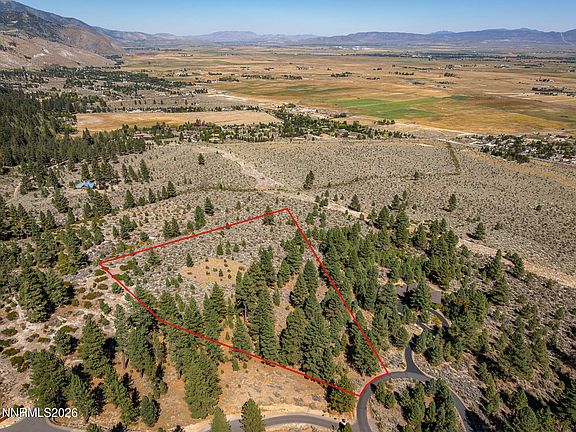 2nd image of 900 Stutler Creek Rd