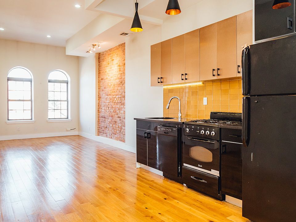 1st image of 435 Menahan St #2I