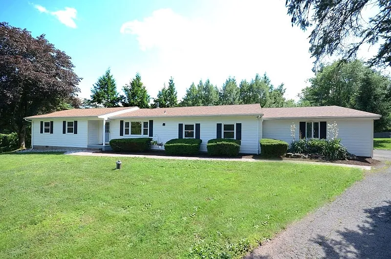 297 Stamets Rd photo 1