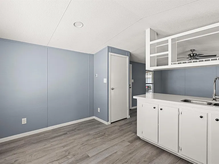 2222 N Austin Ave #44 — Photo 12