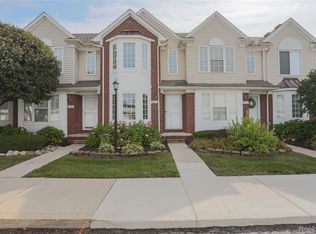 50578 Woodbury Dr, New Baltimore, MI 48047
