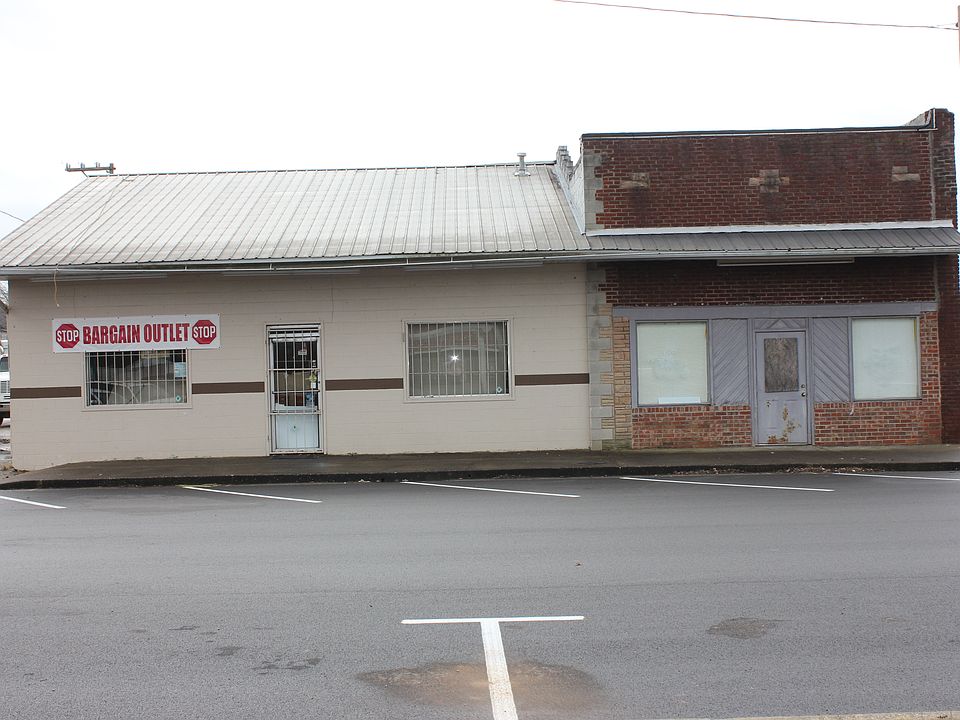 1st image of 125 S Main St