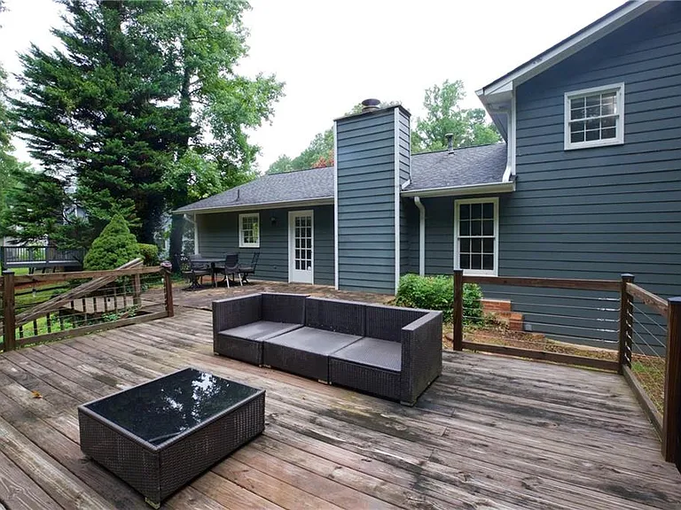 3328 Mountain Hollow Dr — Photo 18