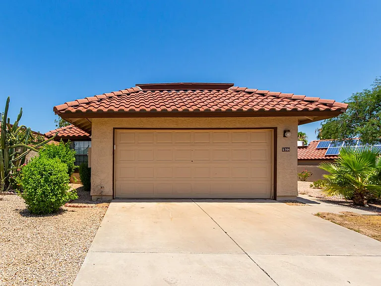 2 Car Secure Garage