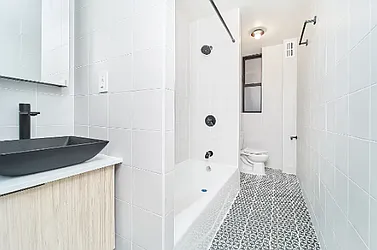 Rented by Living New York