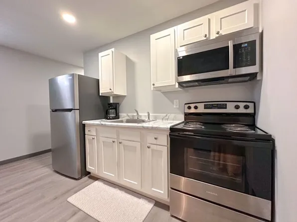 Modern 1-bedroom retreat / Walk to Downtown