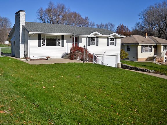 2nd image of 8222 Martha St