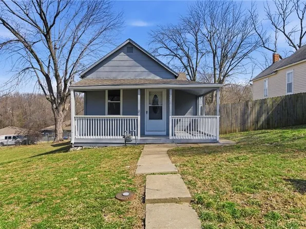 1209 Kingman St, Leavenworth, KS 66048