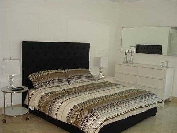 5th image of 3737 Collins Ave #N305