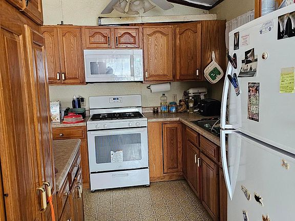 3rd image of W670 145th Ave