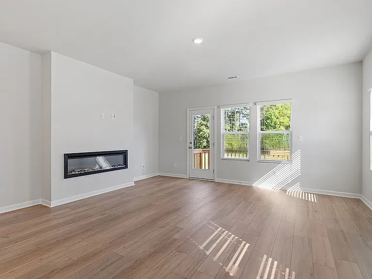 324 Chesapeake Commons St — Photo 6