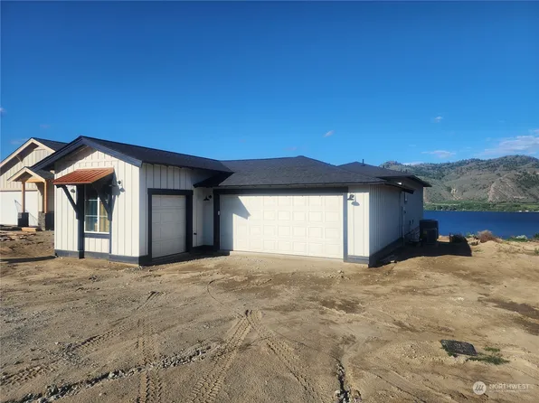 213 Village Way, Oroville, WA 98844