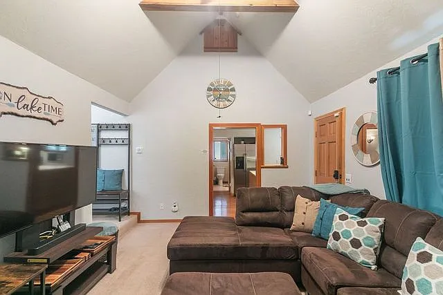 144 Silver Spruce Dr #1 — Photo 4