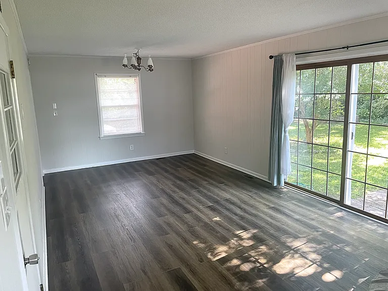 224 Wood Dale Dr — Photo 6