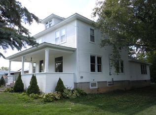 8 Bank St, Chazy, NY 12921