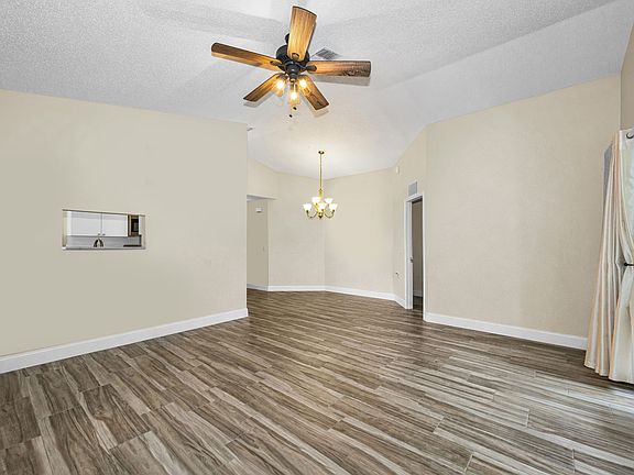 11-web-or-mls-Living Room 4DSR_07112026
