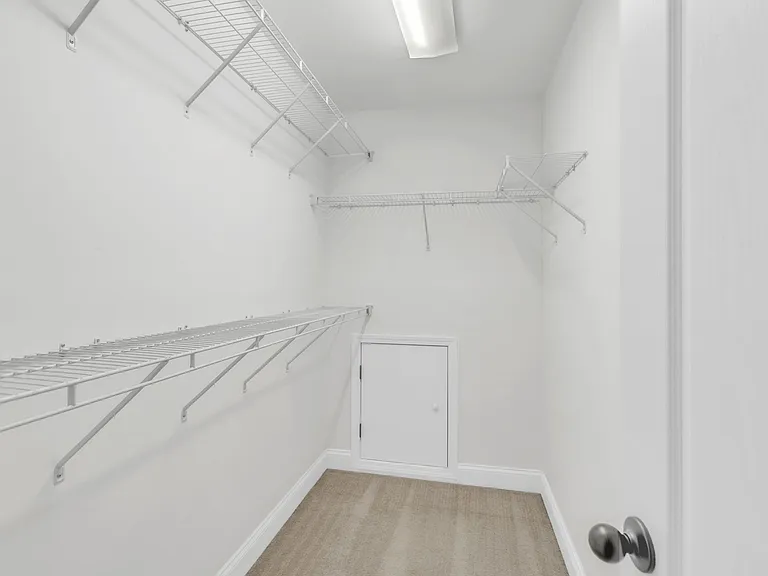 127 Ganton Dr — Photo 25