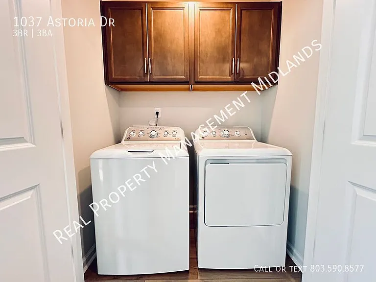 1037 Astoria Dr — Photo 15