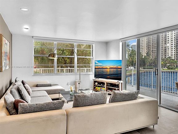 5th image of 2851 NE 183rd St APT 217E