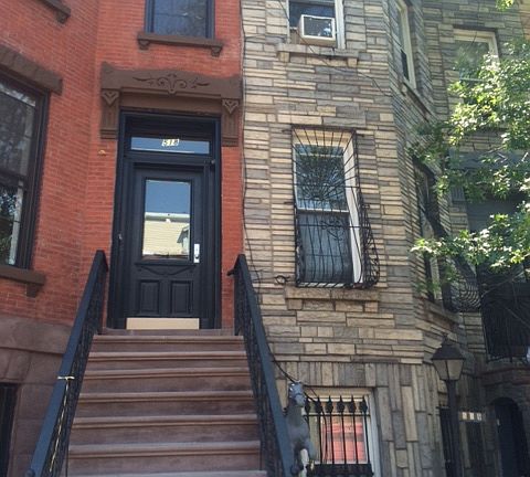 5th image of 518g Van Buren St
