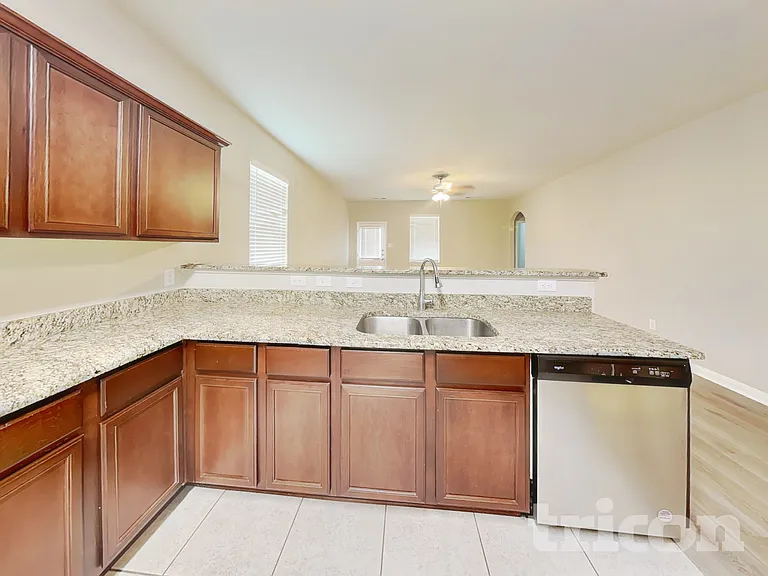 135 Houston Pl — Photo 7