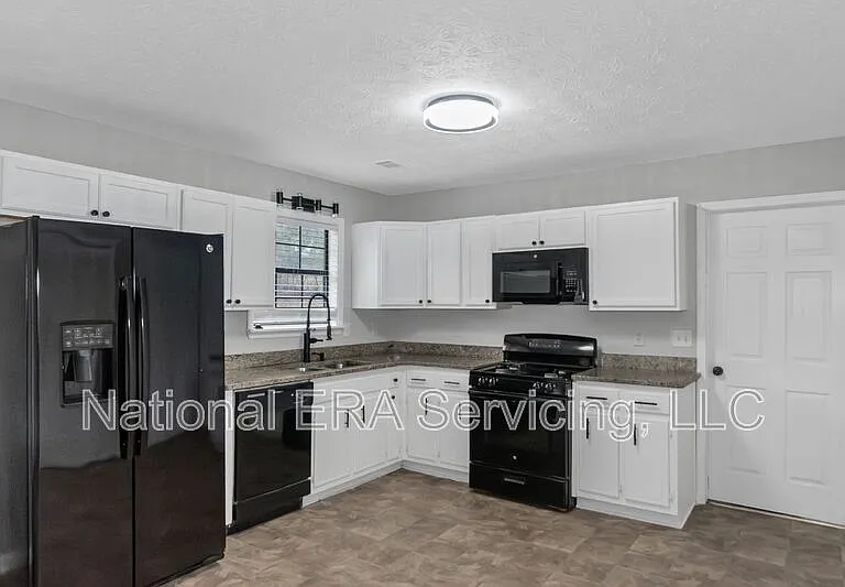 321 Summerwood Ln — Photo 20