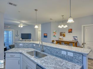 300 Gateway Dr, Surf City, NC 28445