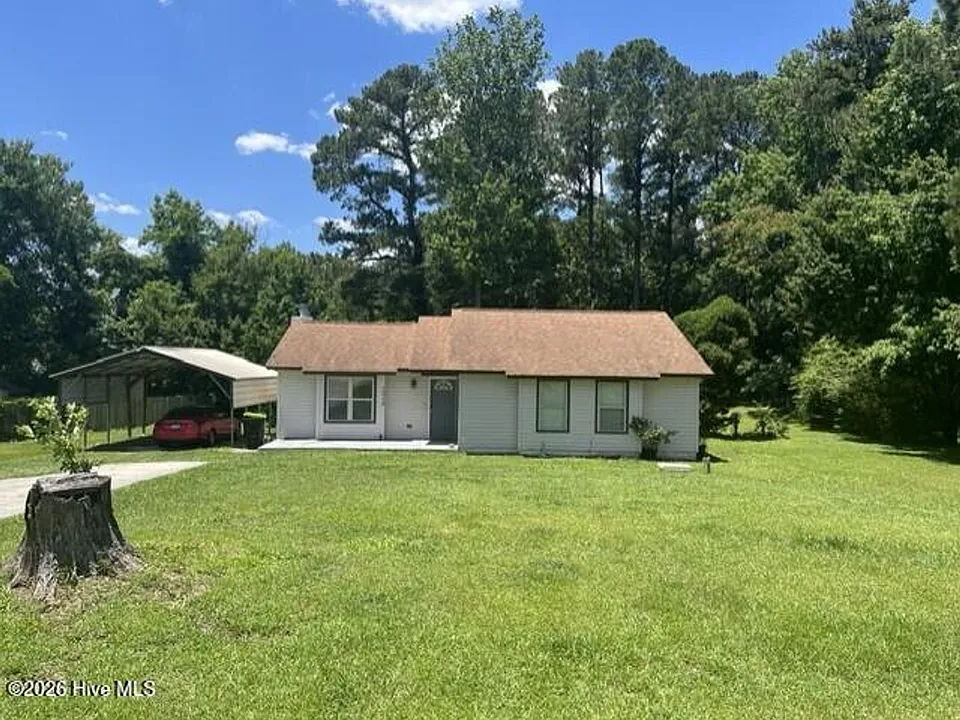 1312 Wolf Swamp Rd