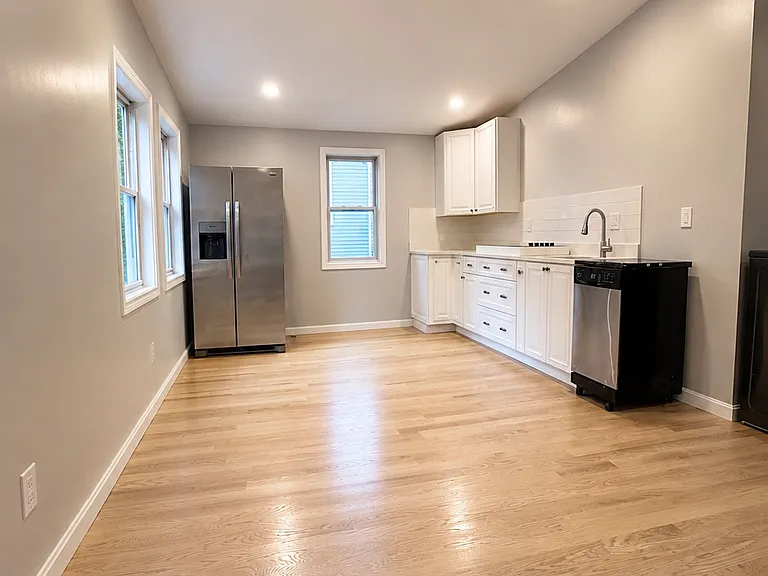 141 Walpole St #2 — Photo 11