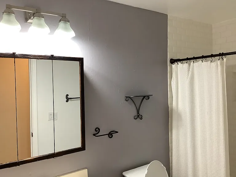 17431 Ambaum Blvd S #0 — Photo 8