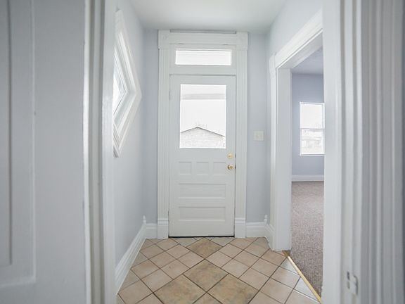 2nd image of 630 N Race St