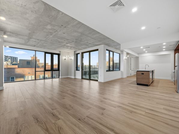 3707 Blackstone Ave #800