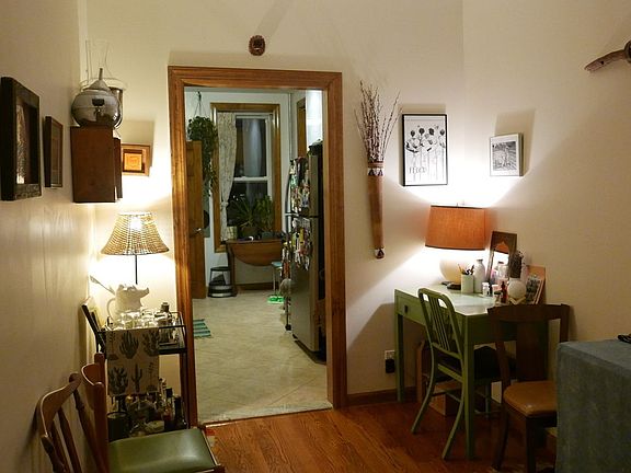 3rd image of 276 Franklin St APT 3R