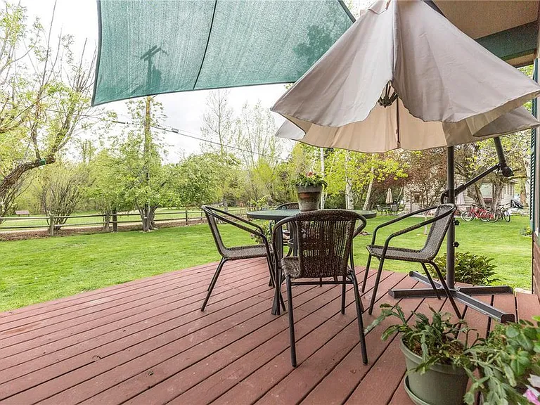 17 E Logan Ave — Photo 16