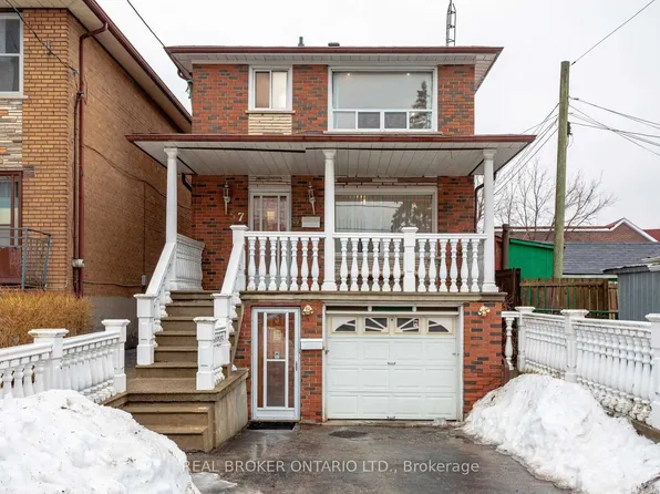 57 Lanark Ave, Toronto, ON M6C 2B5