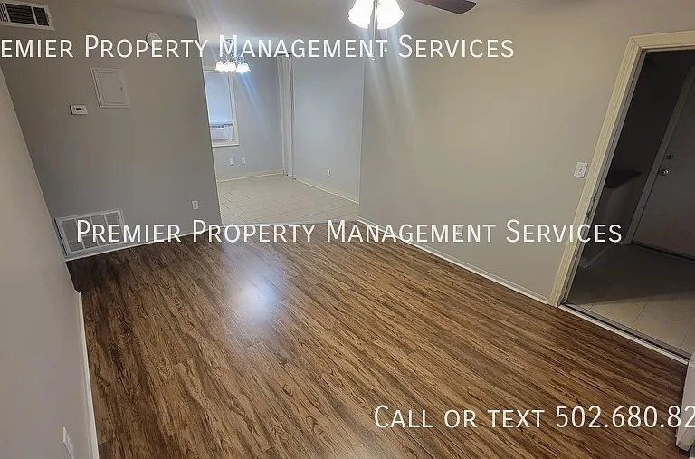 9407 La Grange Rd #9407 LA GRANGE — Photo 2