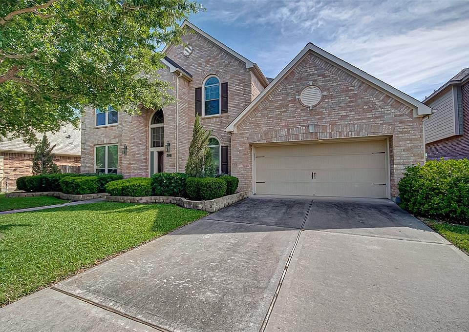 1st image of 4023 Pecan Shadows Dr