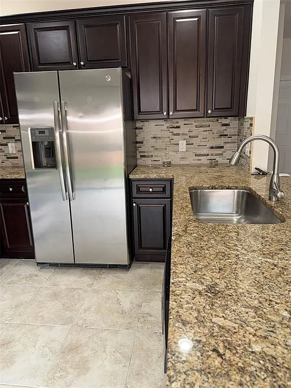 3 bed, 2.5 bath, 1602 sqft, $2,350 — Photo 4