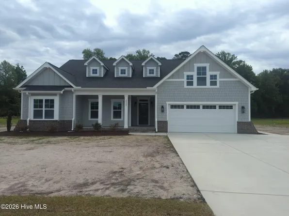 2828 Windflower Lane, Grimesland, NC 27837