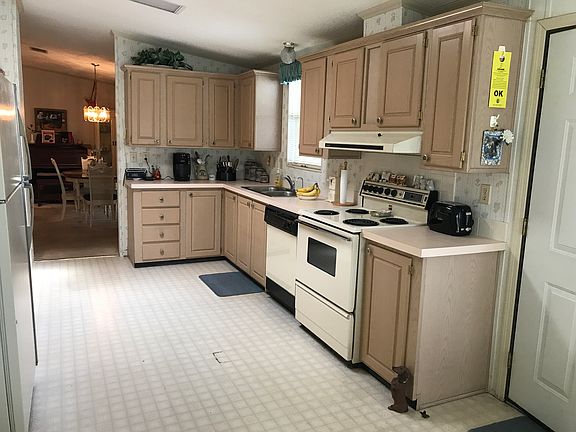 4th image of 877 Sunbird Ln
