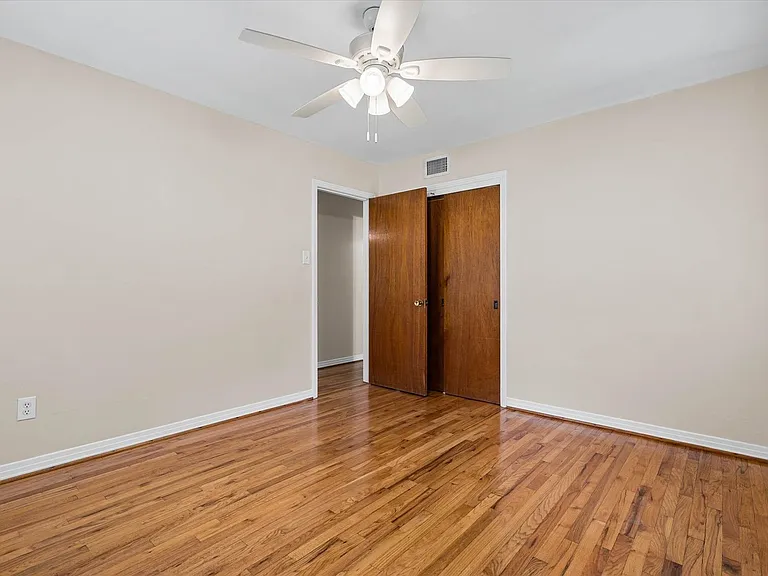 161 Poydras Ave — Photo 10