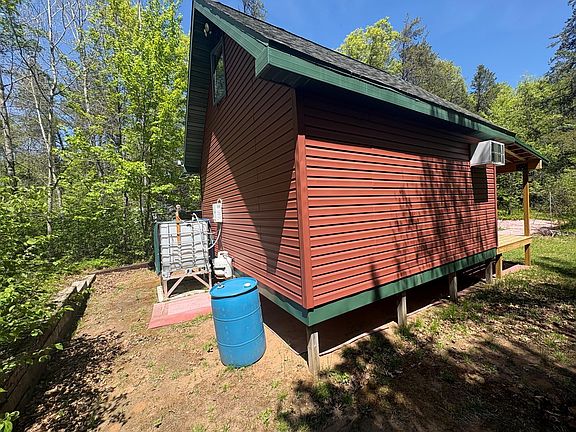3rd image of W10285 Cole Creek Rd