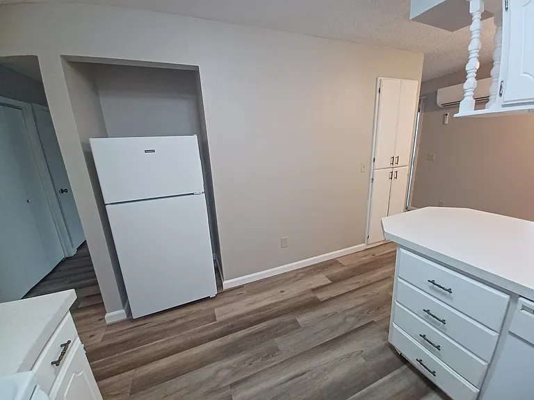 Quail Park Apartments — Photo 8