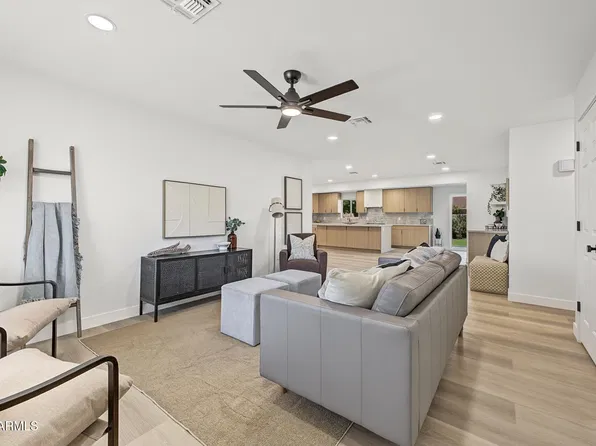 3440 E SUNNYSIDE Drive, Phoenix, AZ 85028