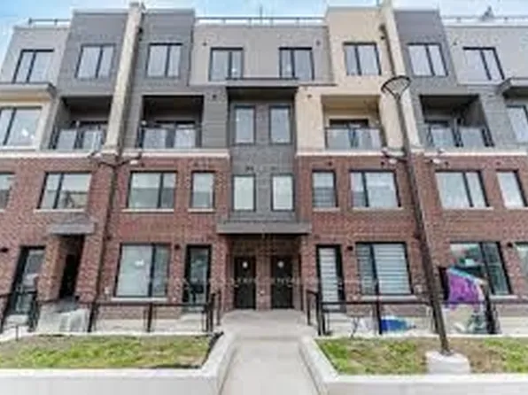 3421 Ridgeway Dr #1, Mississauga, ON L5L 0C1