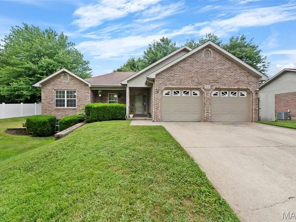 815 Pecan Ln, Jackson, MO 63755