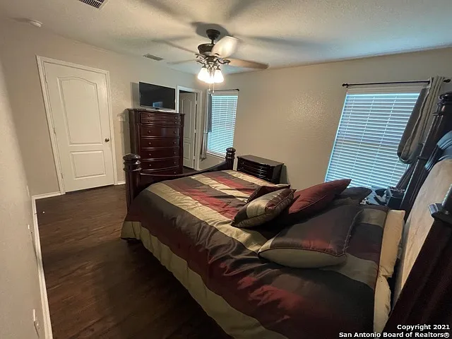 10210 Dixon Wood — Photo 17
