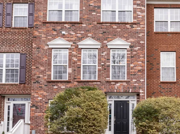 8656 Gauphin Pl, Nashville, TN 37211
